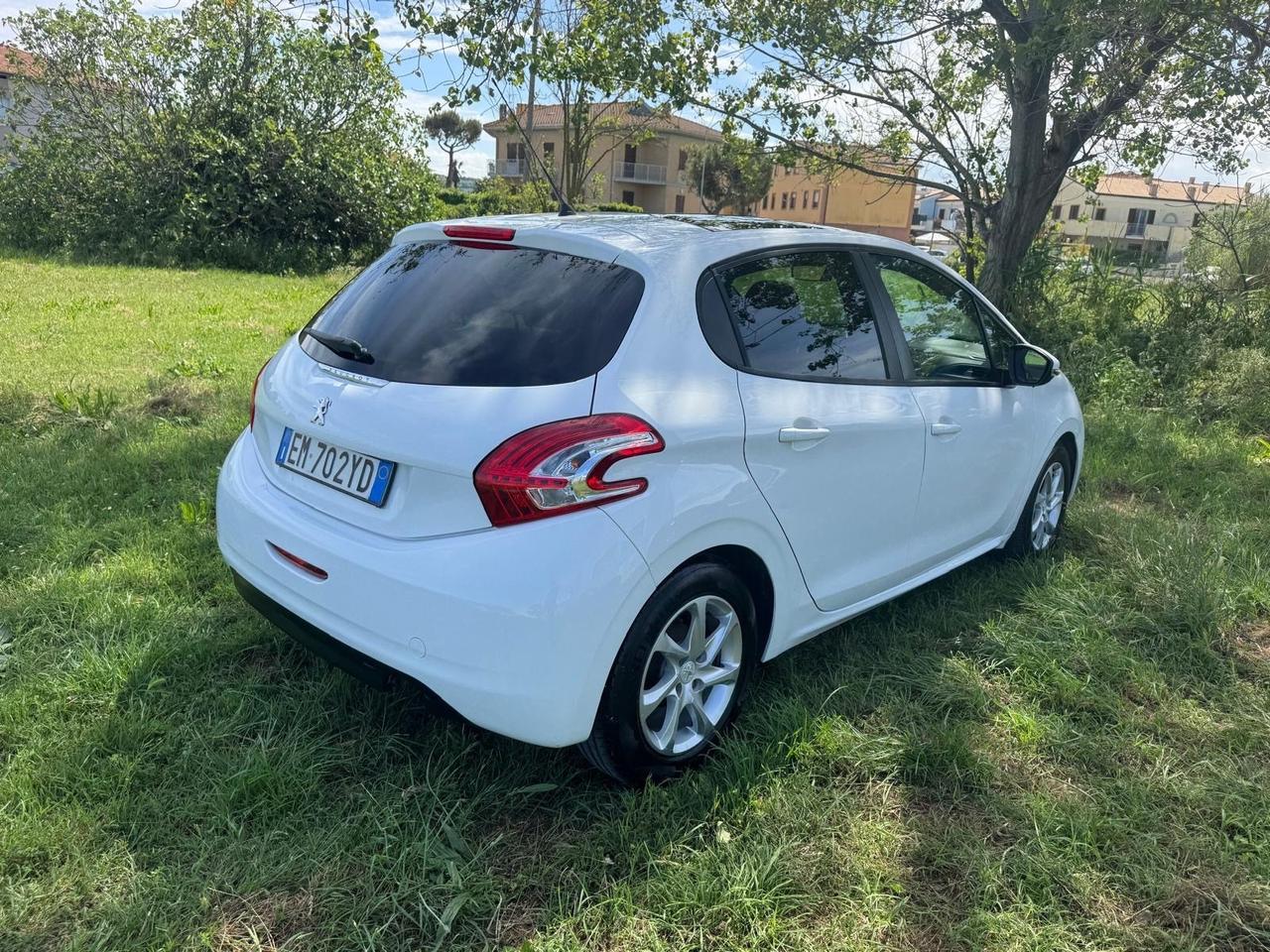 Peugeot 208 1.4 e-HDi 68 CV S&S 5 porte Active Neo P