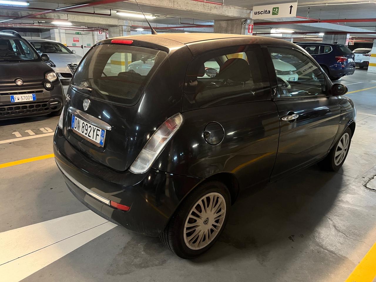 Lancia Ypsilon 1.2 Platino