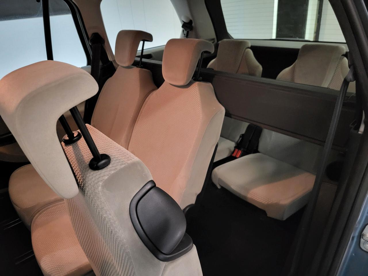 Citroen C4 1.6 HDi 110CV FAP Elegance