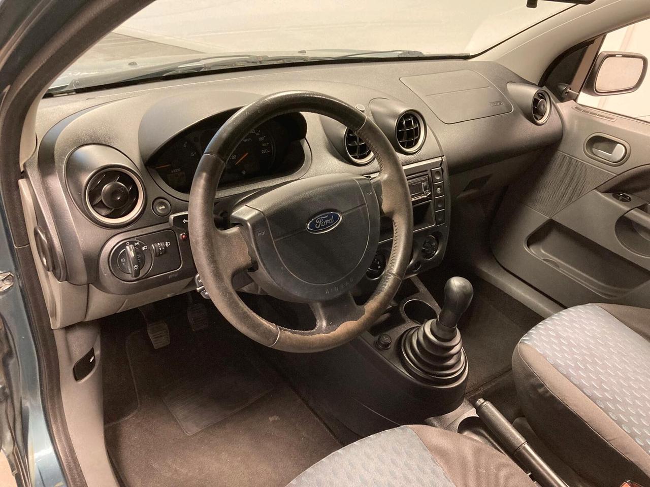 FORD FIESTA 1.4 TDCi- OK NEOPATENTATI- GOMME NUOVE