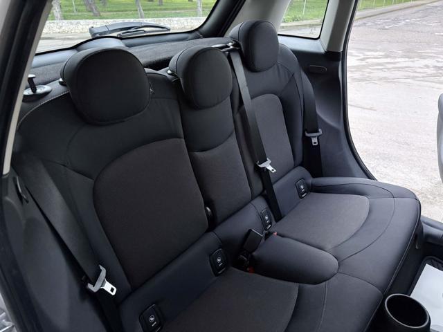 MINI Cooper D 1.5 Cooper D Business 5 porte CARPLAY