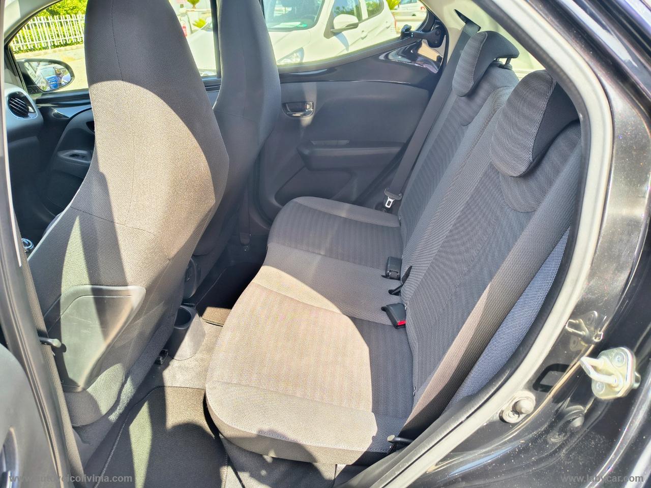 TOYOTA Aygo Connect 1.0 VVT-i 72CV 5p.x-bus.MMT