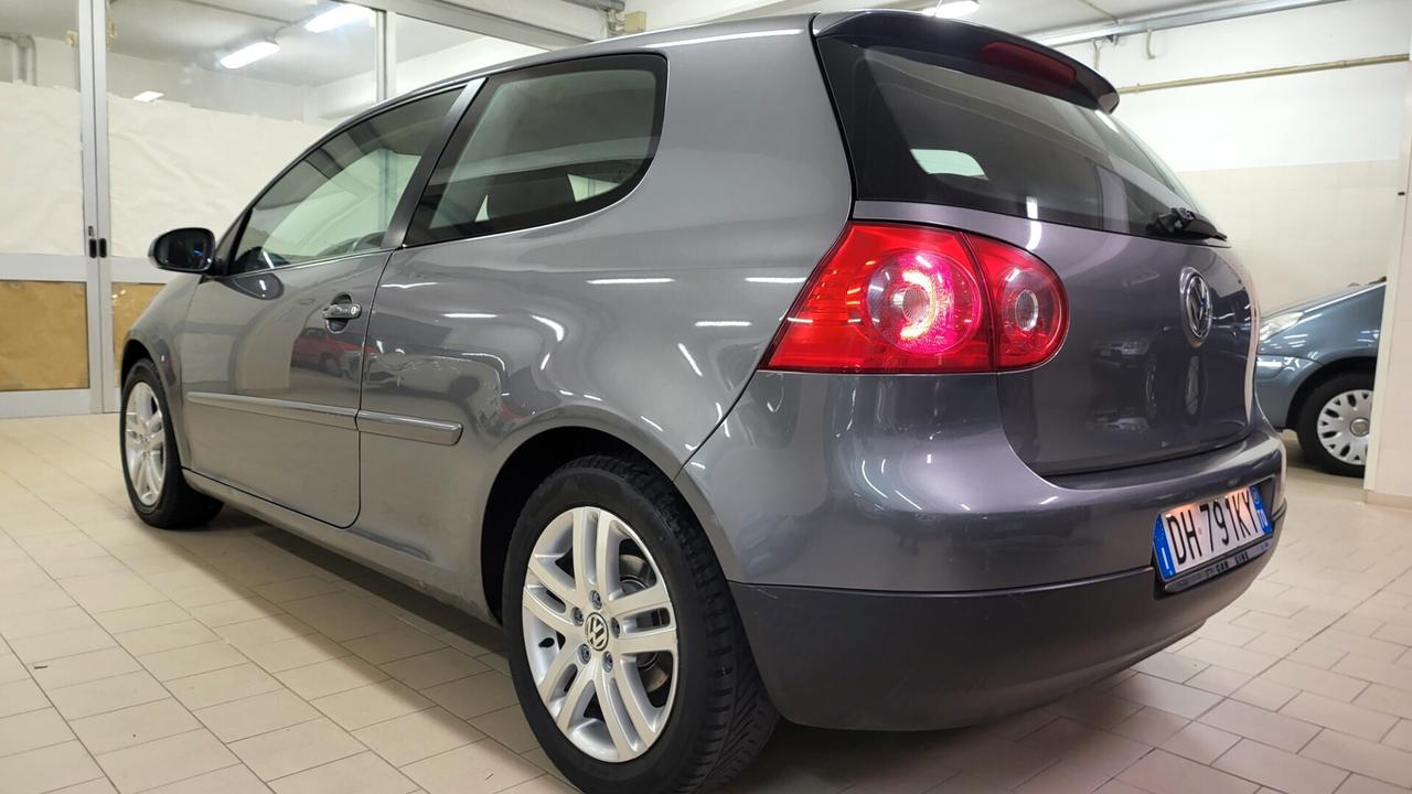 Volkswagen Golf 1.6 3p. Comfortline