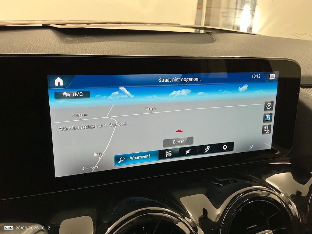 MERCEDES-BENZ GLA 180D 115CV AUTOMATIC BUSINESS SOLUTION ( CRUISE - PELLE - NAVI PREMIUM - MIRROR - PARK ASSIST - TELECAMERA POST. )
