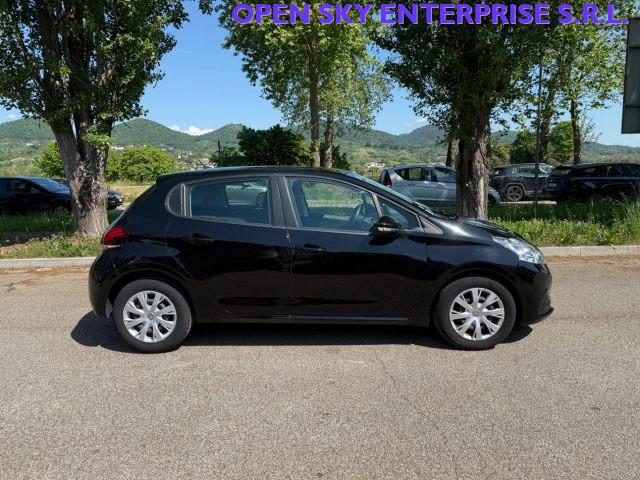 PEUGEOT 208 PureTech 82 5 porte Black Line NAVI PDC