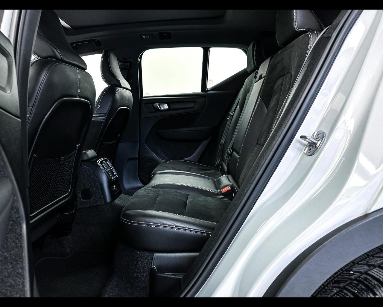 VOLVO XC40 (2017-->) - XC40 T5 Recharge Plug-in Hybrid automatico Plus Dark