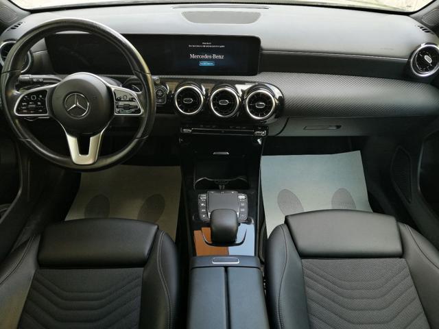 MERCEDES-BENZ A 200 d Automatic Business