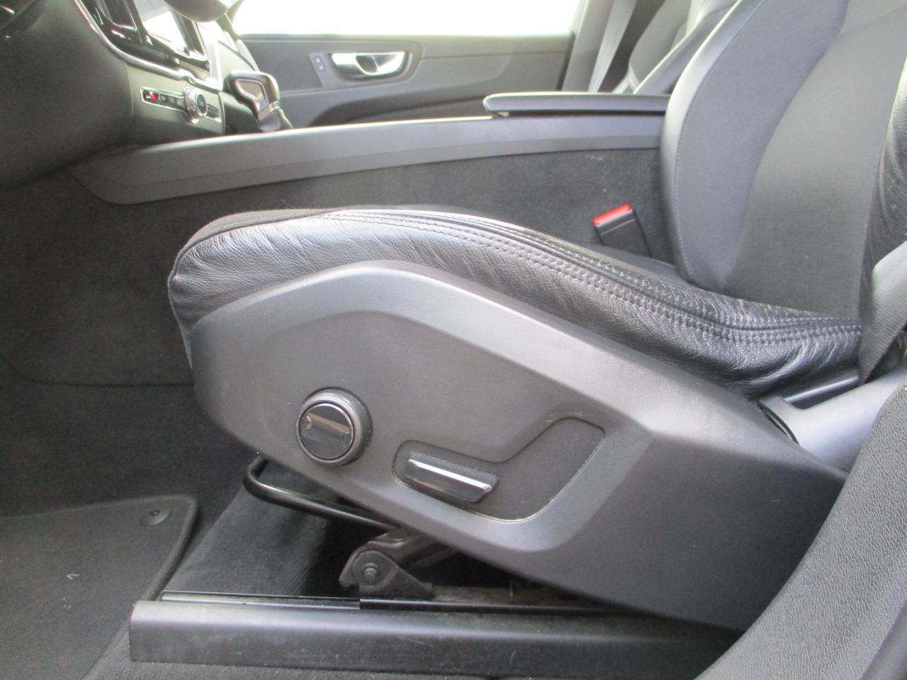 Volvo XC60 2.0 t5 Business geartronic GANCIO