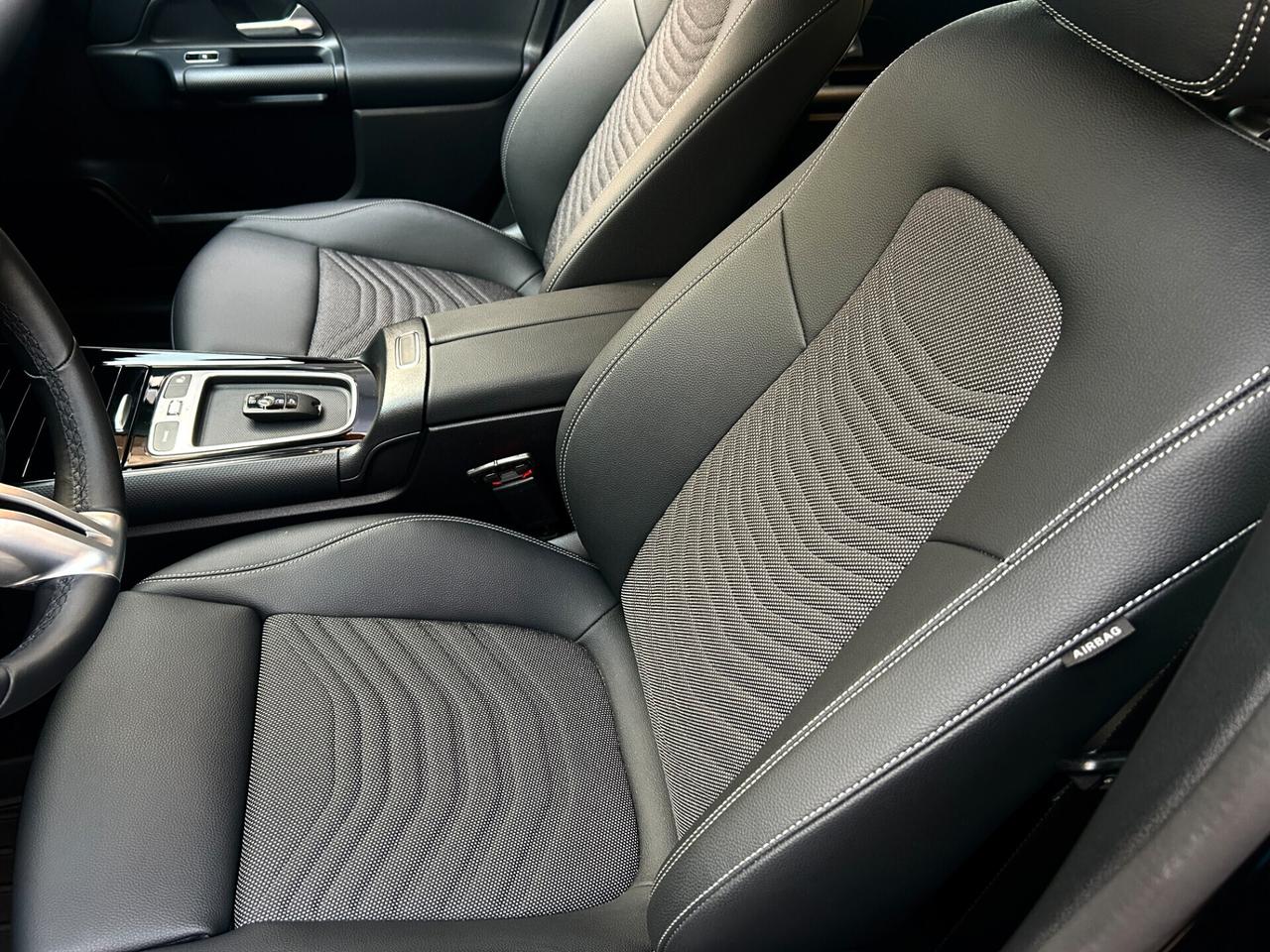 Mercedes-benz GLA 180d Automatic Progressive 2024