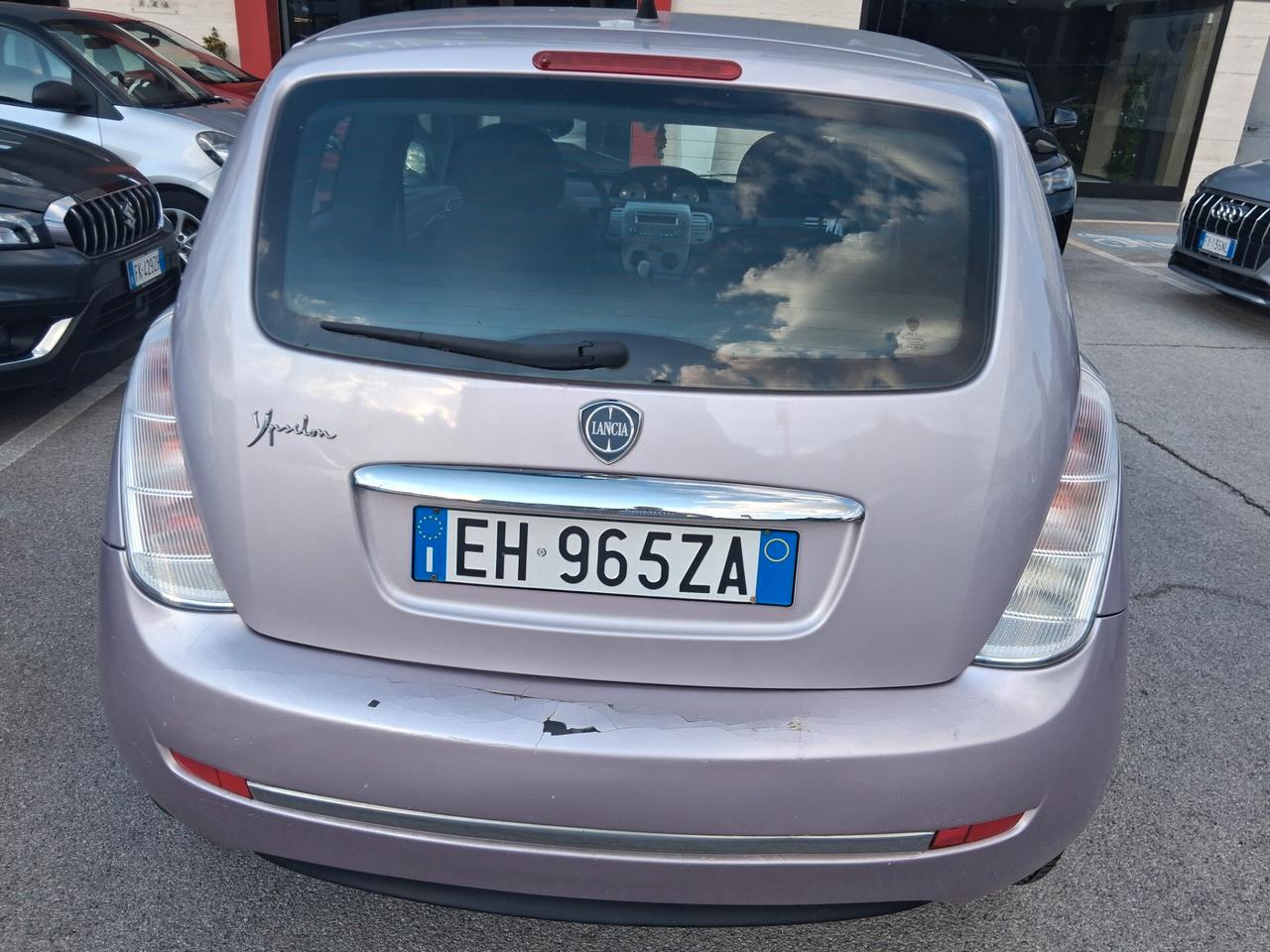Lancia Ypsilon 1.3 MJT 75 CV Diva