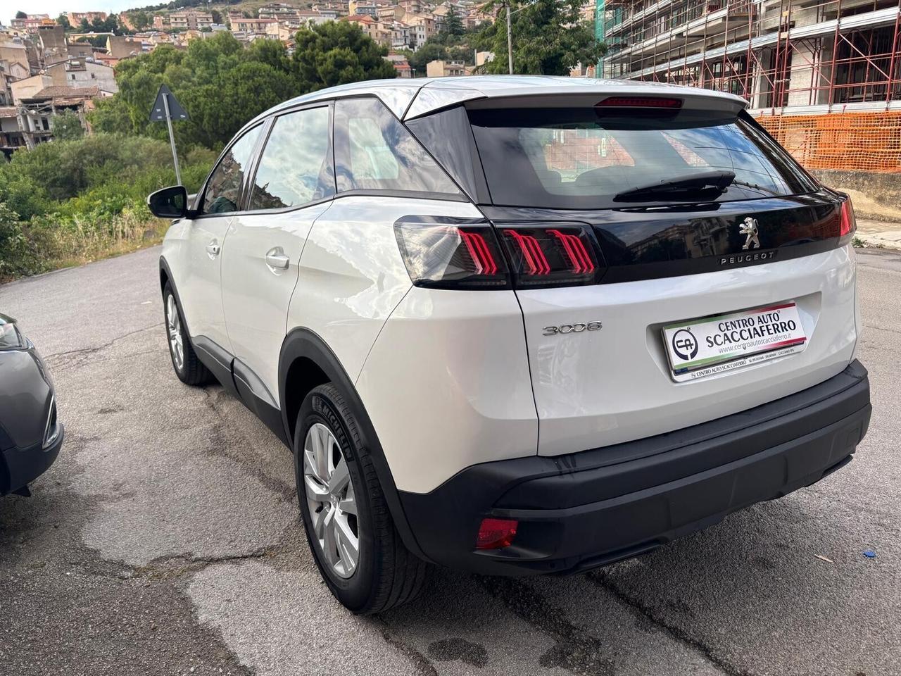 Peugeot 3008 BlueHDi 130 S&S EAT8 Active Business