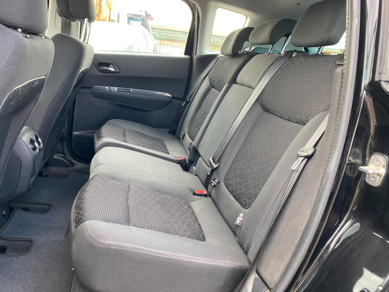 PEUGEOT 3008 1.6 HDi 115cv GARANTITA