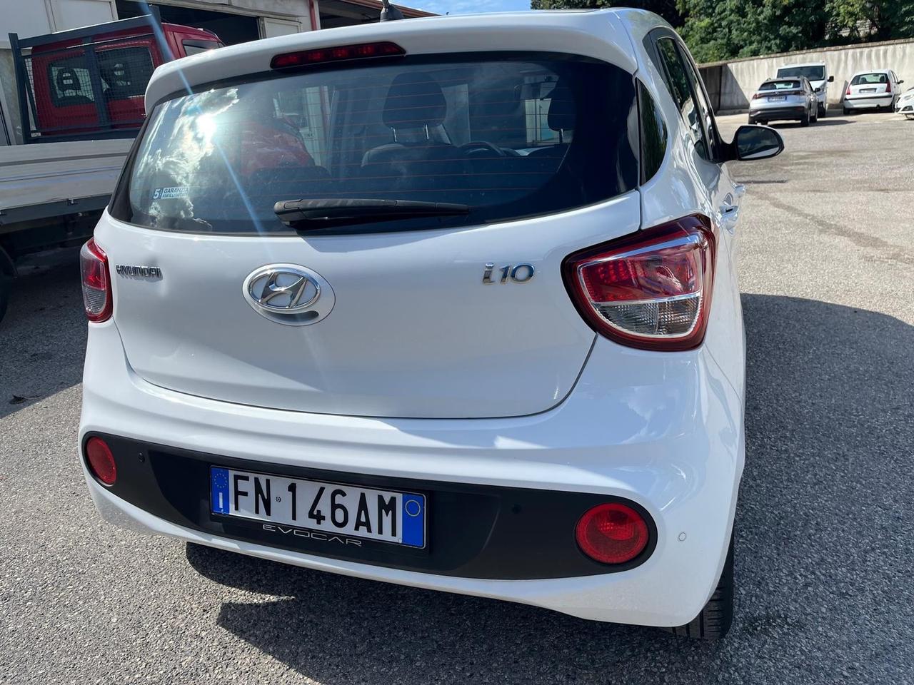 Hyundai i10-1.0 benzina - full-2018