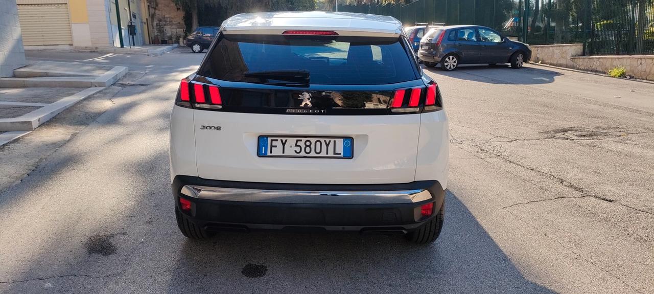 Peugeot 3008 BlueHDi 130 S&S EAT8 Business