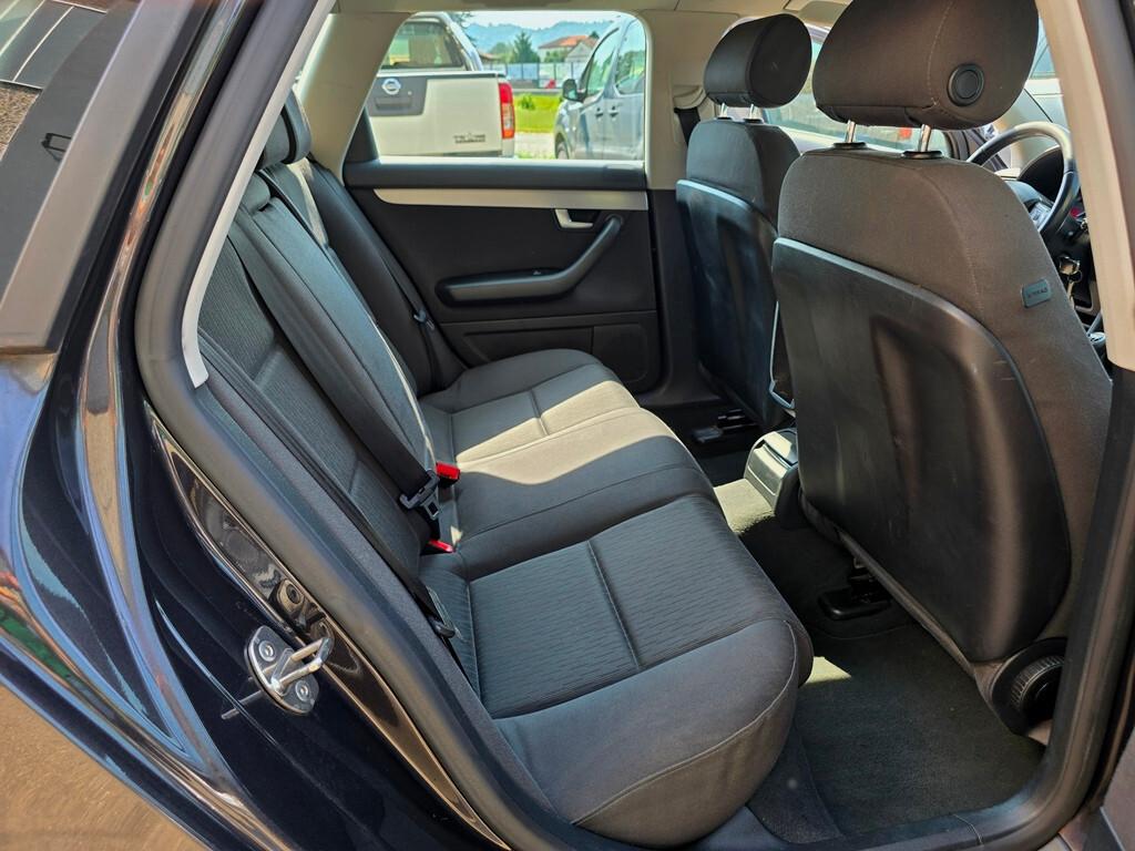 Audi A4 AVANT 2.0 TDI 170CV S LINE