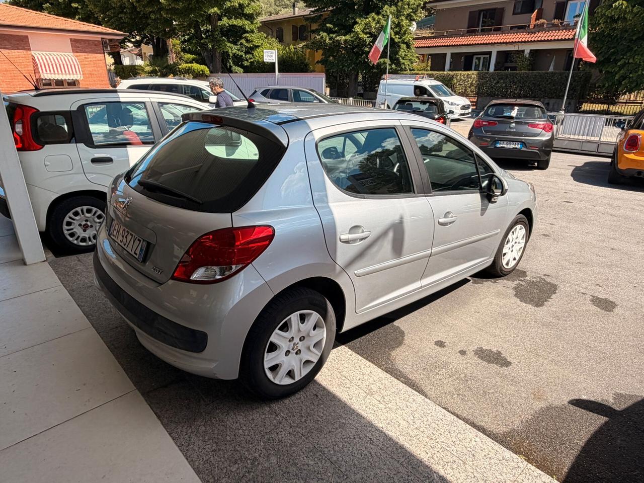 Peugeot 207 1.4 8V 75CV 5p. X Line