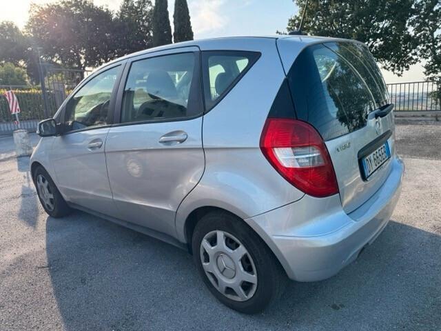 Mercedes-benz A 180 CDI Elegance - doppio treno gomme