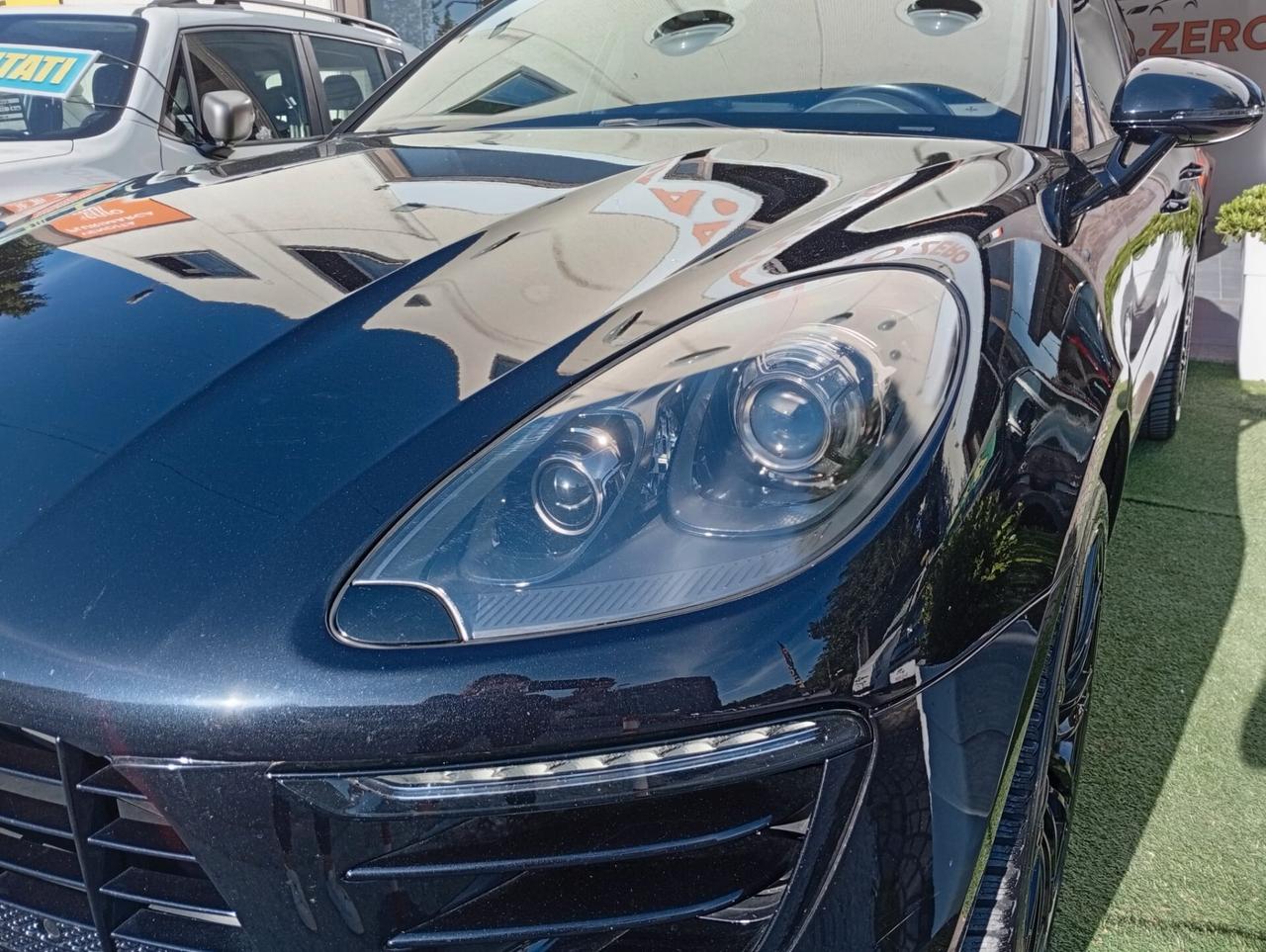 Porsche Macan S