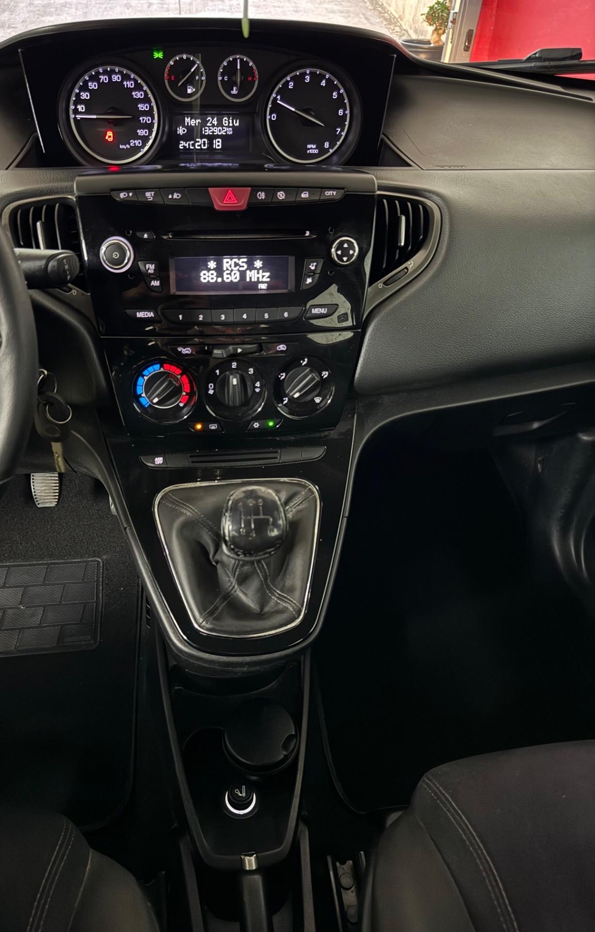 Lancia Ypsilon 1.2 69 CV 5 porte 130000 CHILOMETRI