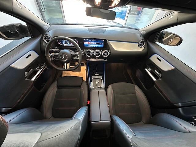 Mercedes-benz GLA 180 AMG Line Premium 15.000KM PARI NUOVO
