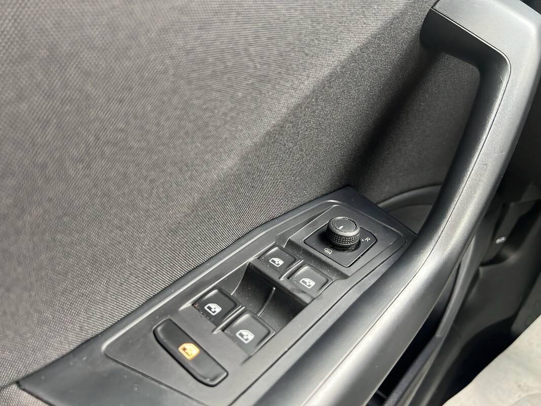 Volkswagen T-Roc 1.0 tsi Life 110cv Con CARPLAY