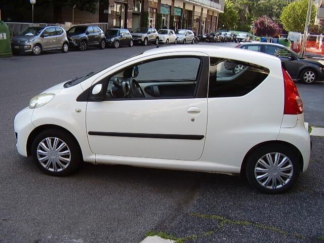 Peugeot 107 1.0 NEOPATENTATI