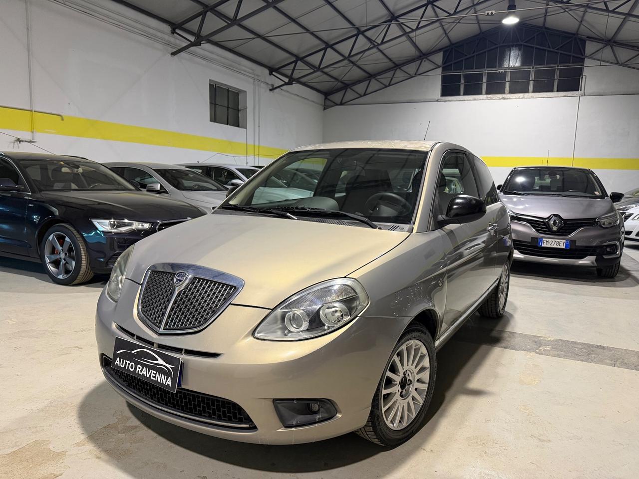 Lancia Ypsilon 1.2 69 CV 5 porte GPL Ecochic Platinum