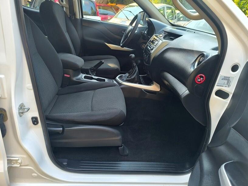Nissan Navara 2.3 dCi 4WD Double Cab Acenta KM 56.000!!!