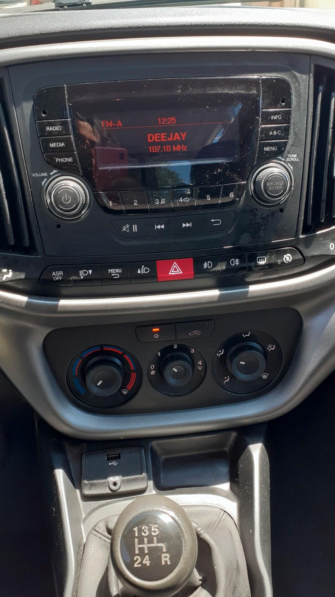 Doblo trasporto disabili benzina 47.988 KM!!