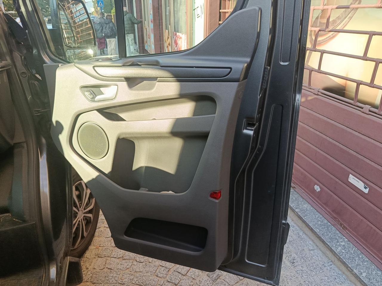 Ford Transit Custom 2.0 EcoBlue Titanium #50897