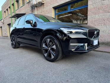 VOLVO XC60 2.0 B4 AWD AUTOMATICA CERCHI DA 20" FARI FULL LED