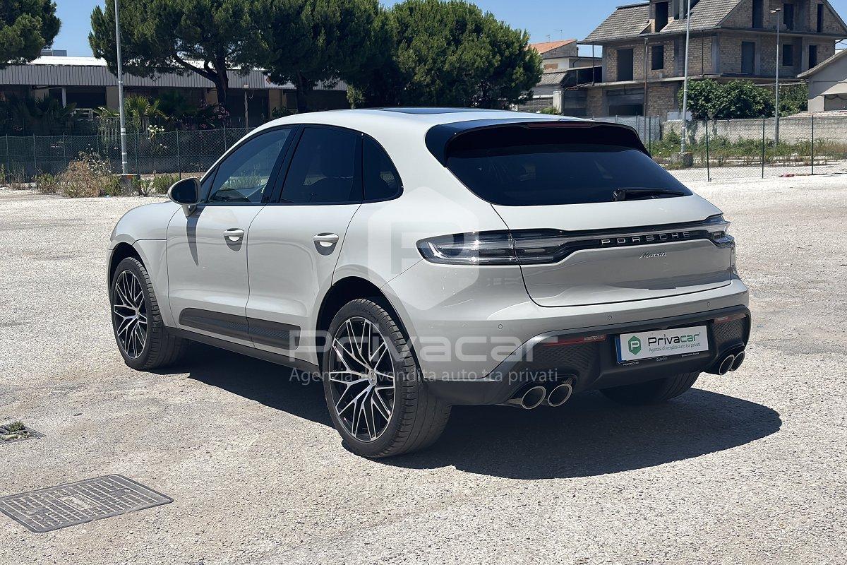 PORSCHE Macan 2.0