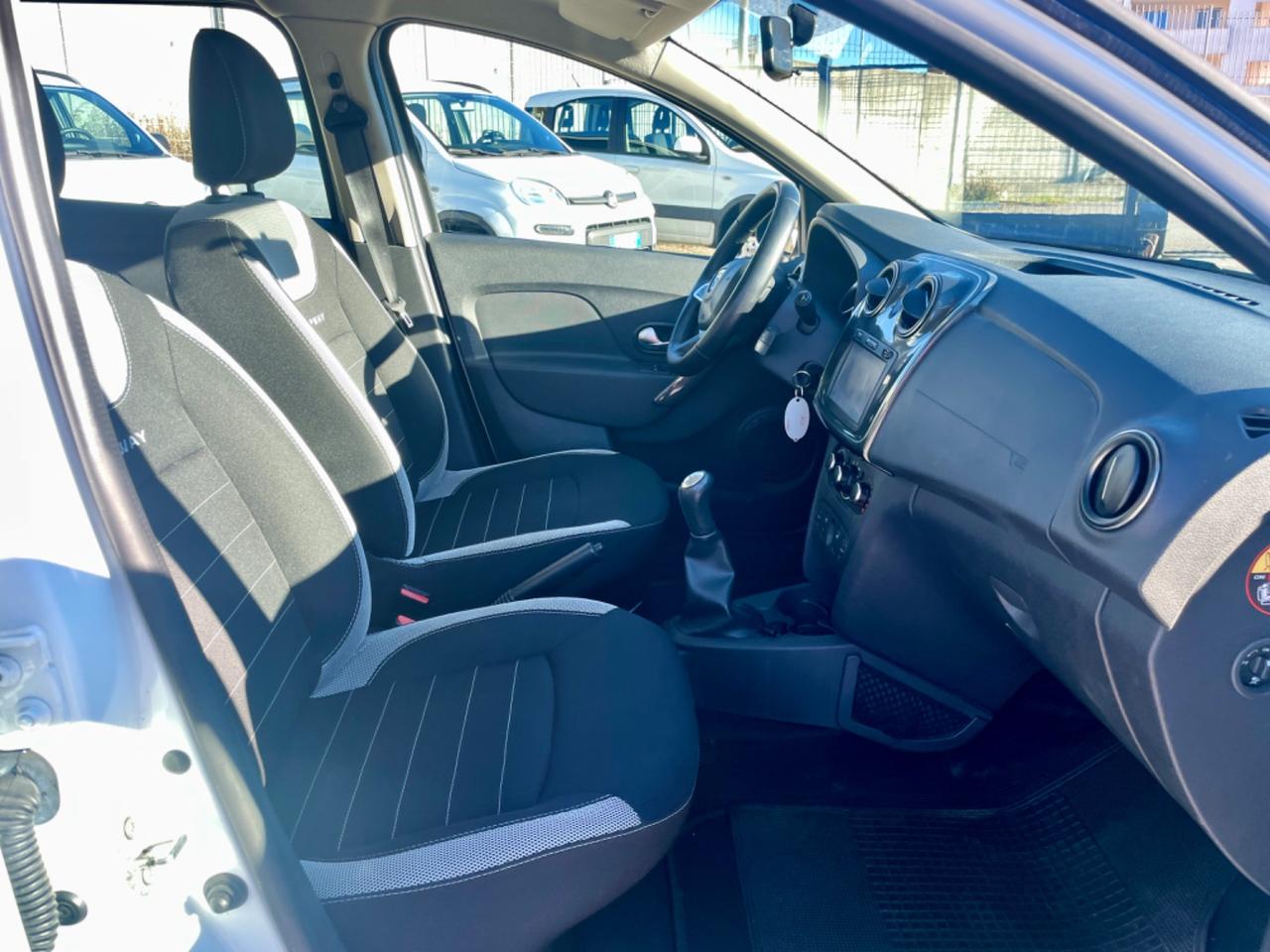 Dacia Logan MCV Stepway 1.5 dCi 90CV NAVI