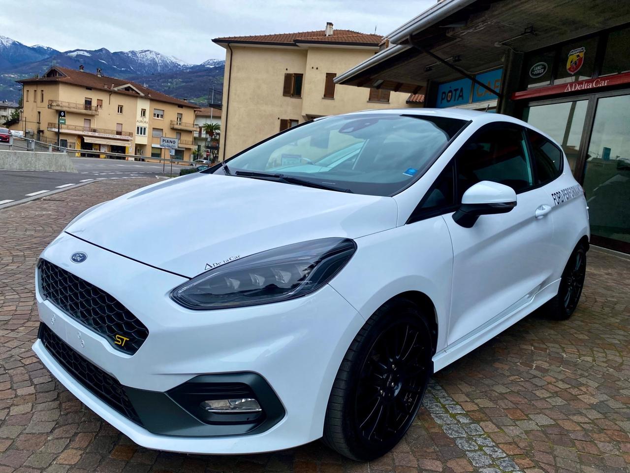 Ford Fiesta 1.5 Ecoboost 200 CV 5 porte ST Performance Pack