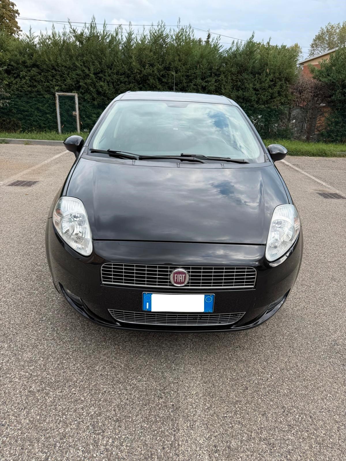 Fiat Grande Punto 1.4 METANO - NEOPATENTATI - 12 MESI DI GARANZIA -