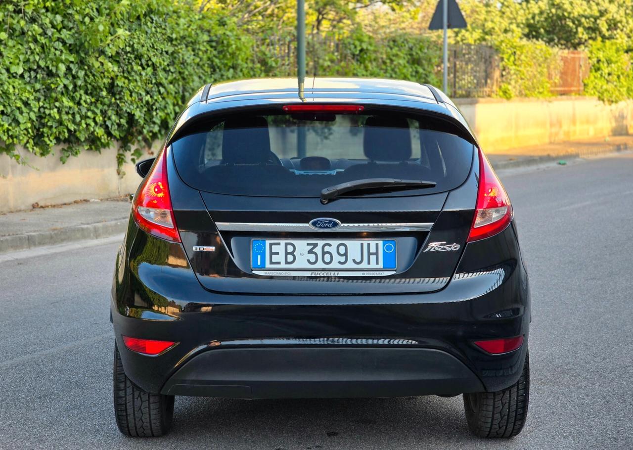 FORD FIESTA TITANIUM 1.4 DIESEL NUOVISSIMA E FULL