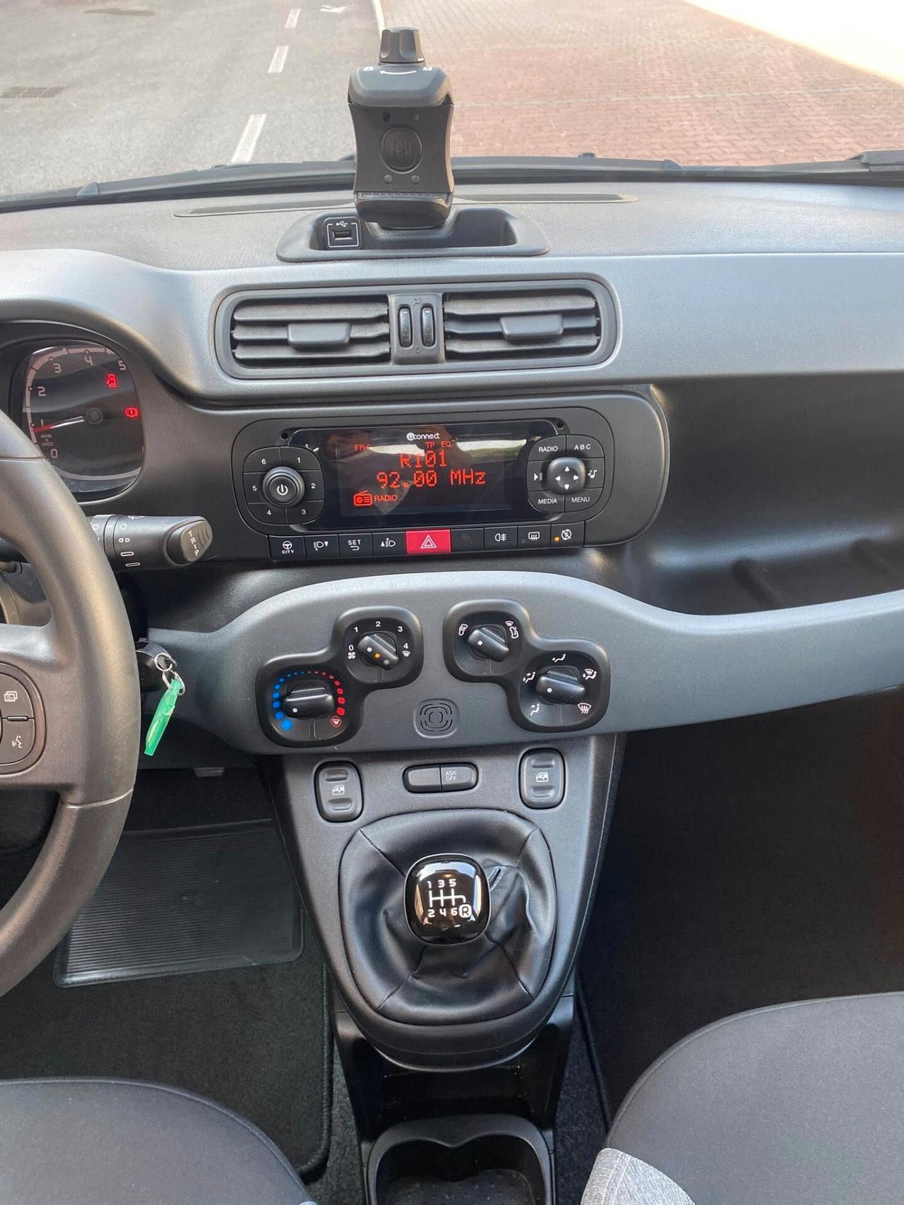 FIAT PANDA HYBRID 1.0cc S&S NO VIONCOLI