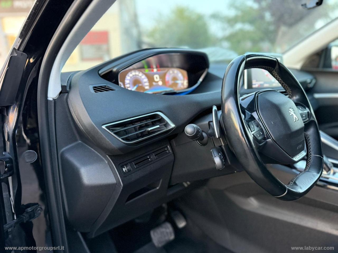 PEUGEOT 5008 BlueHDi 130 S&S EAT8 Allure