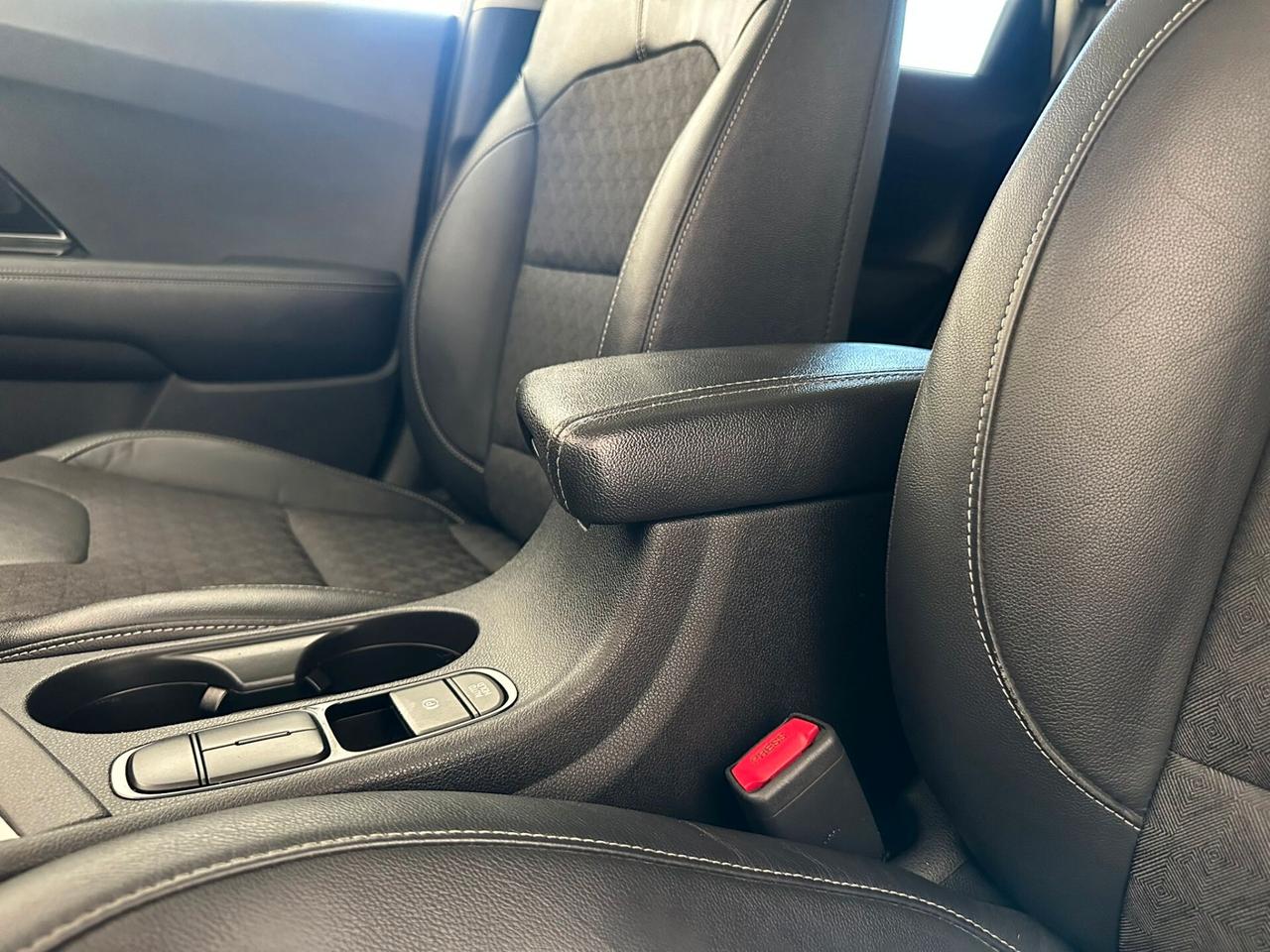 Kia Niro 1.6 GDi DCT HEV Style