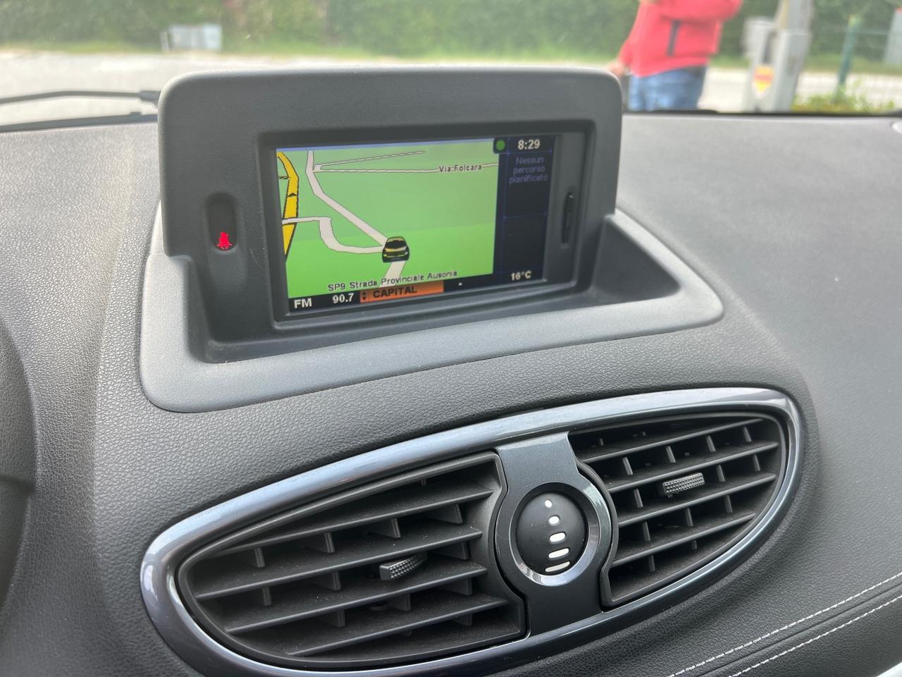 Renault Clio 1.2 55KW 5porte-2011"SOLO 43.000KM"