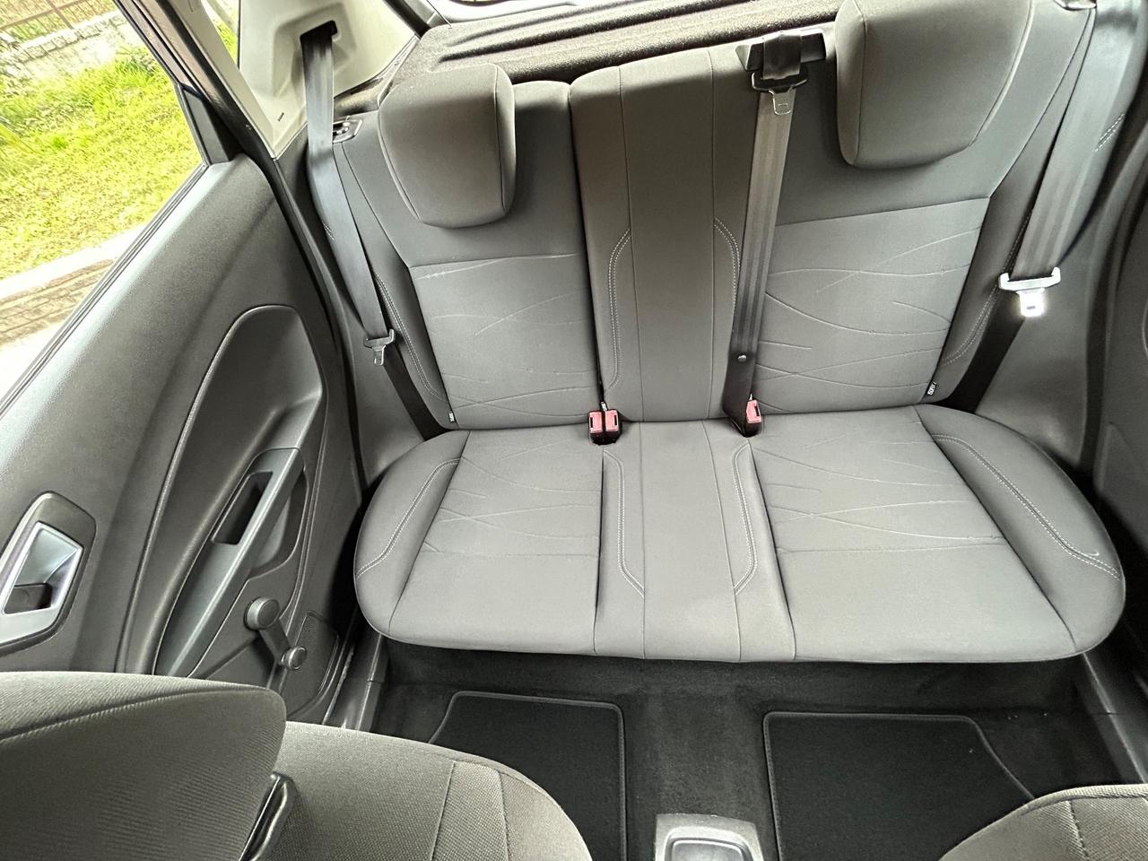 Ford Fiesta 2015 80cv NEOPATENTATI