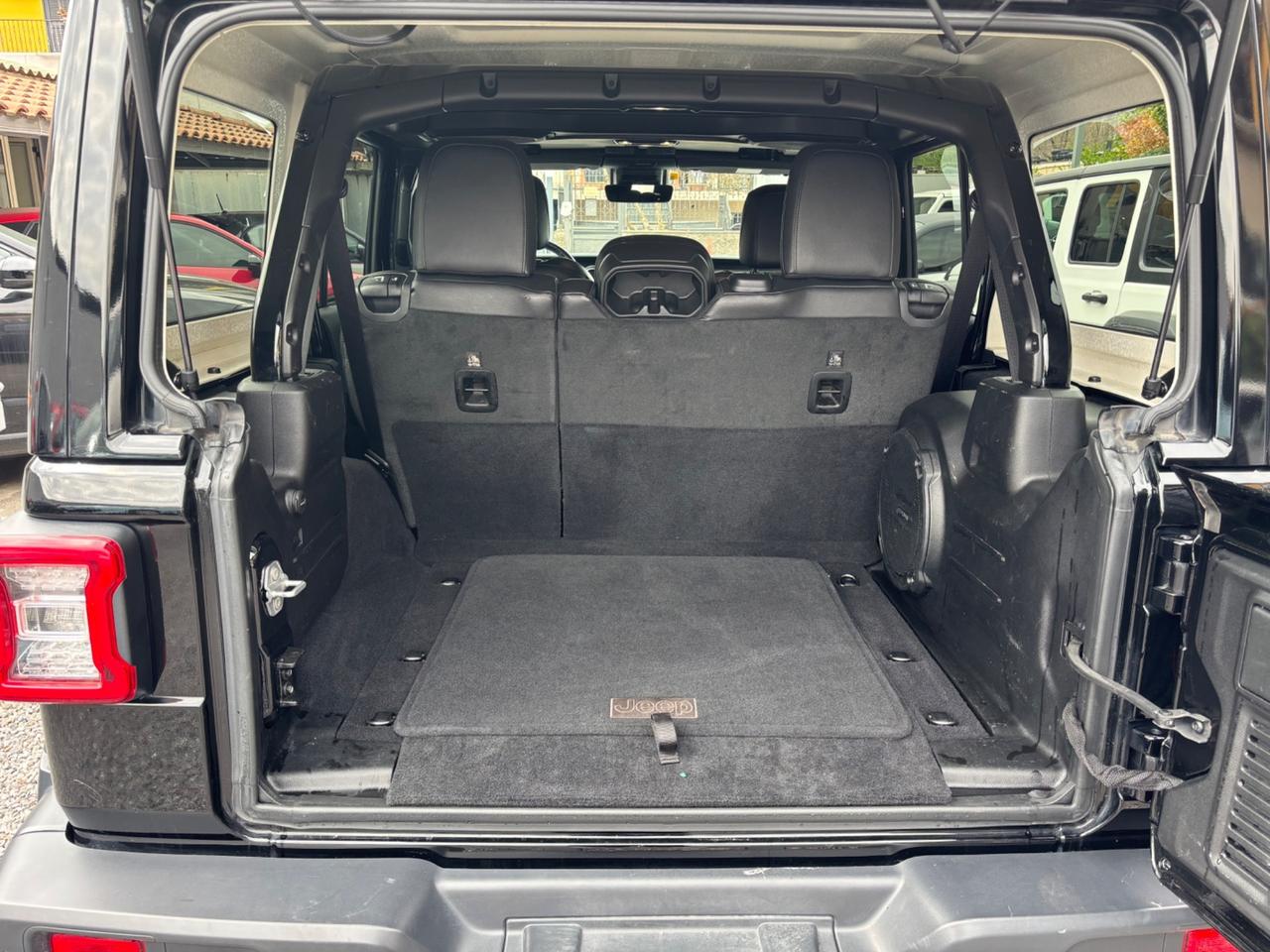 Jeep Wrangler Unlimited 2.2 Mjt II Sahara