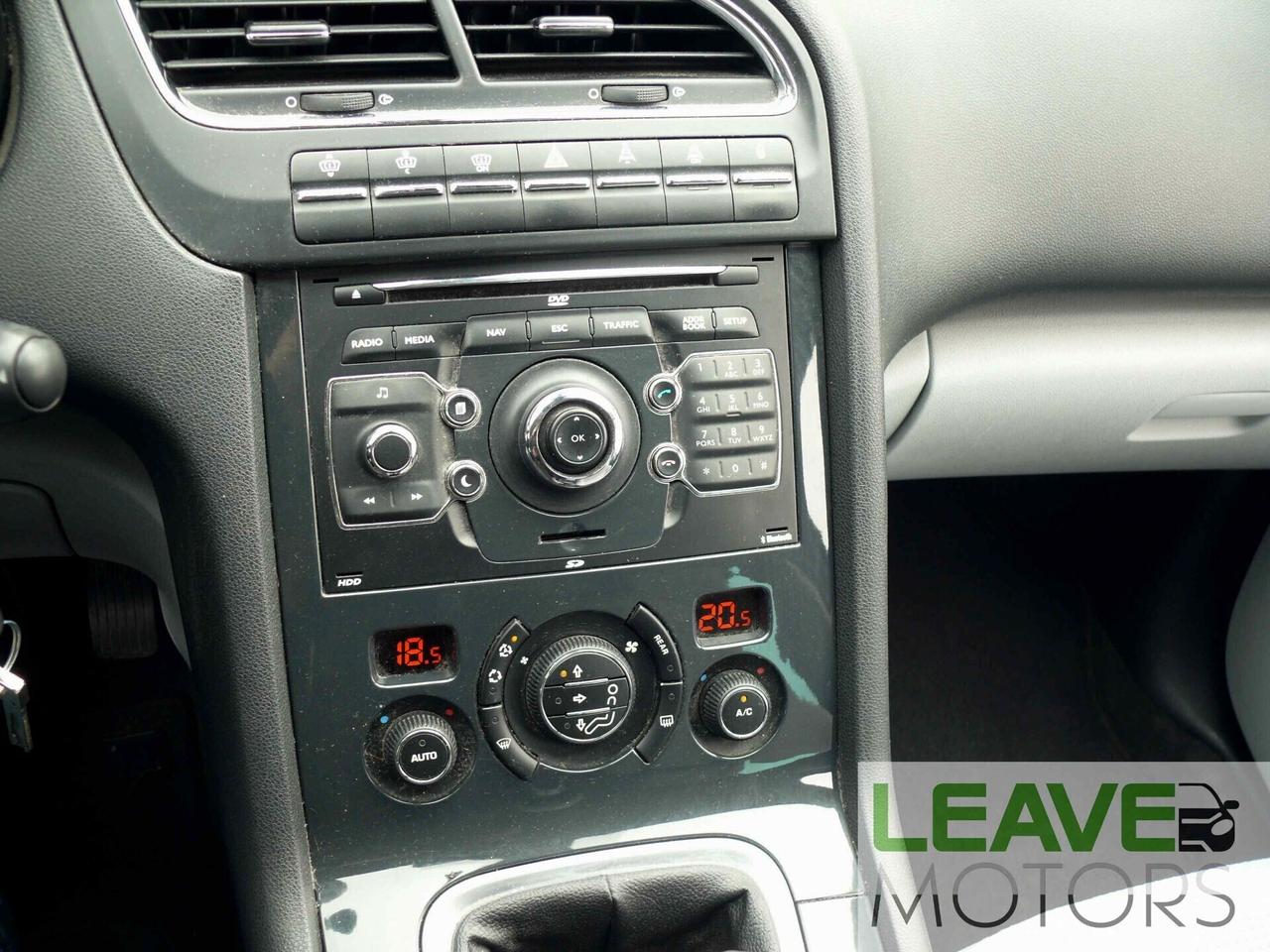 Peugeot 5008 2.0 HDi 150CV Féline (M1468)