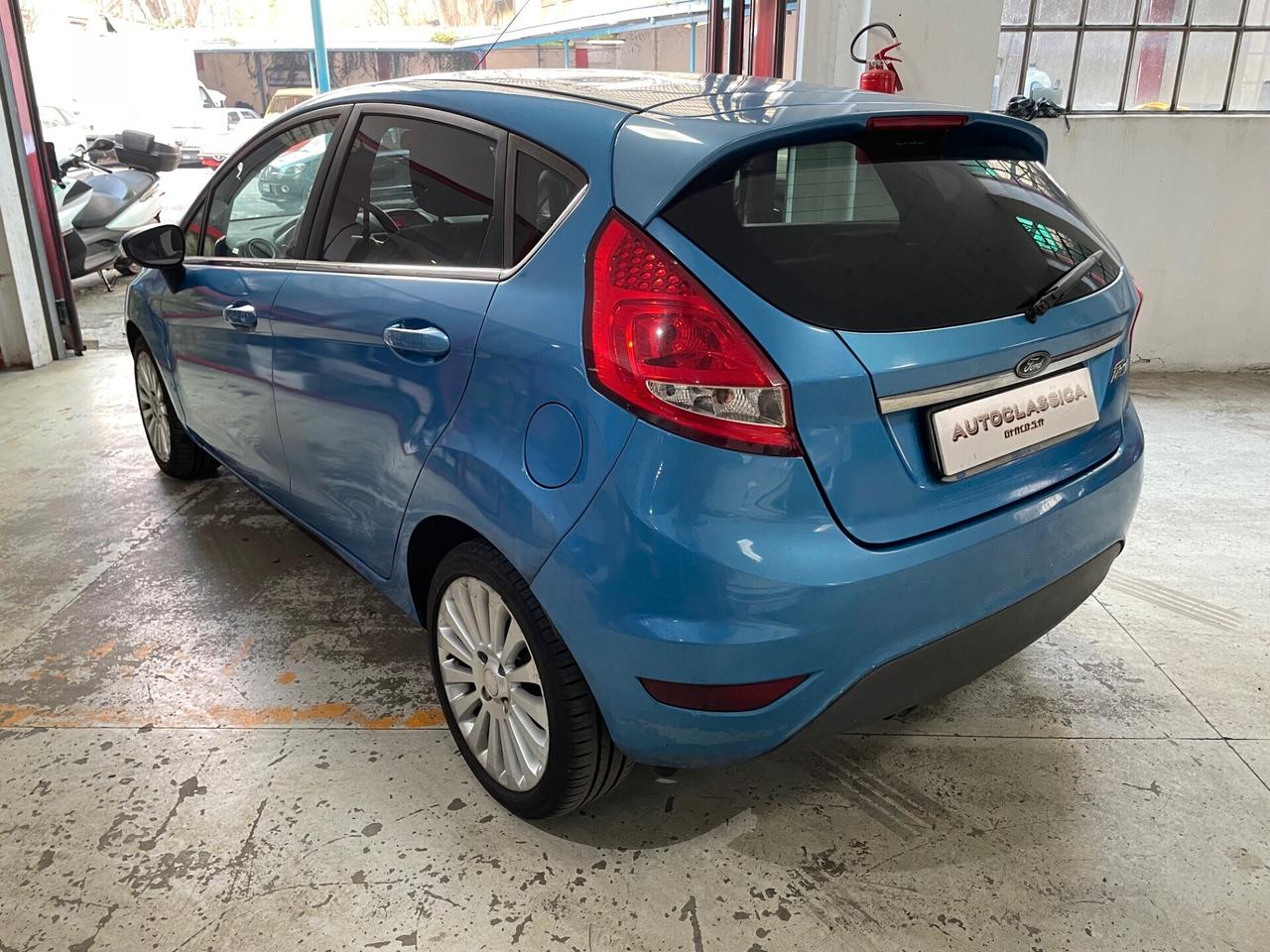 Ford Fiesta 1.4 5 porte Bz.- GPL Titanium
