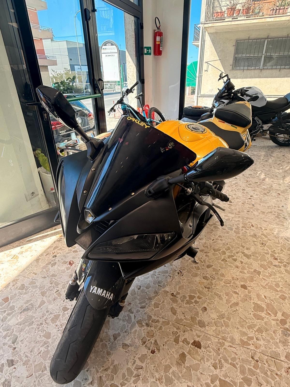 Yamaha YZF R6