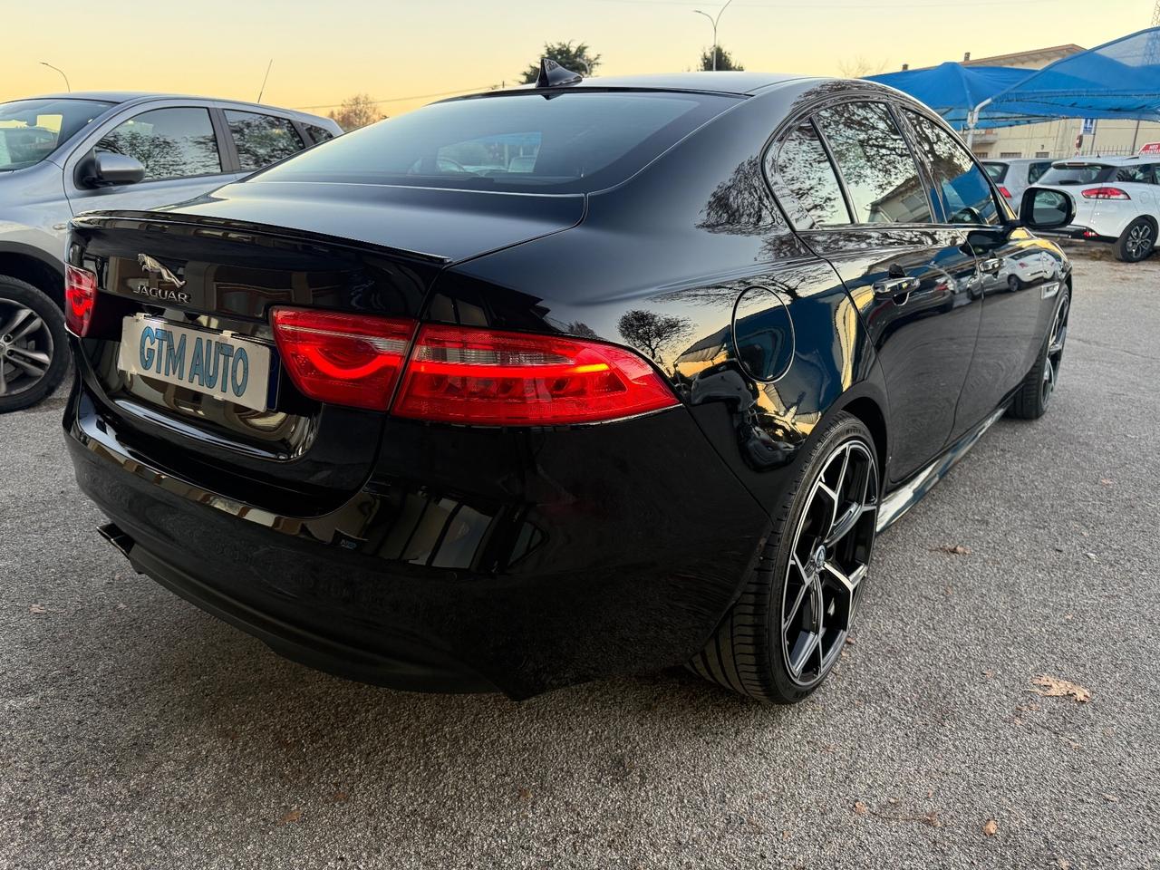 Jaguar XE 2.0 D Turbo aut. R-Sport