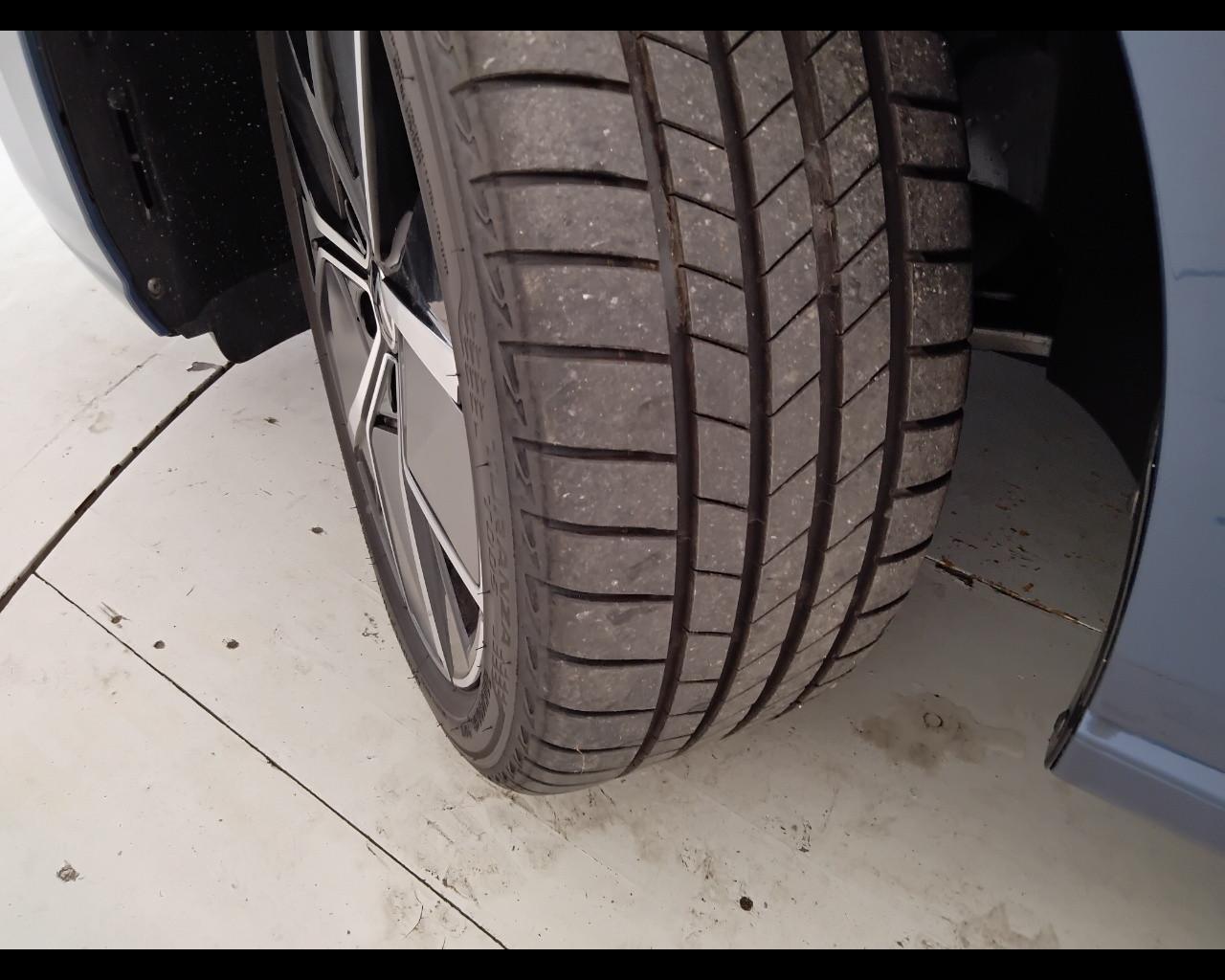 VOLKSWAGEN Golf VIII 2024 - Golf 1.5 tsi ehybrid Life 204cv dsg