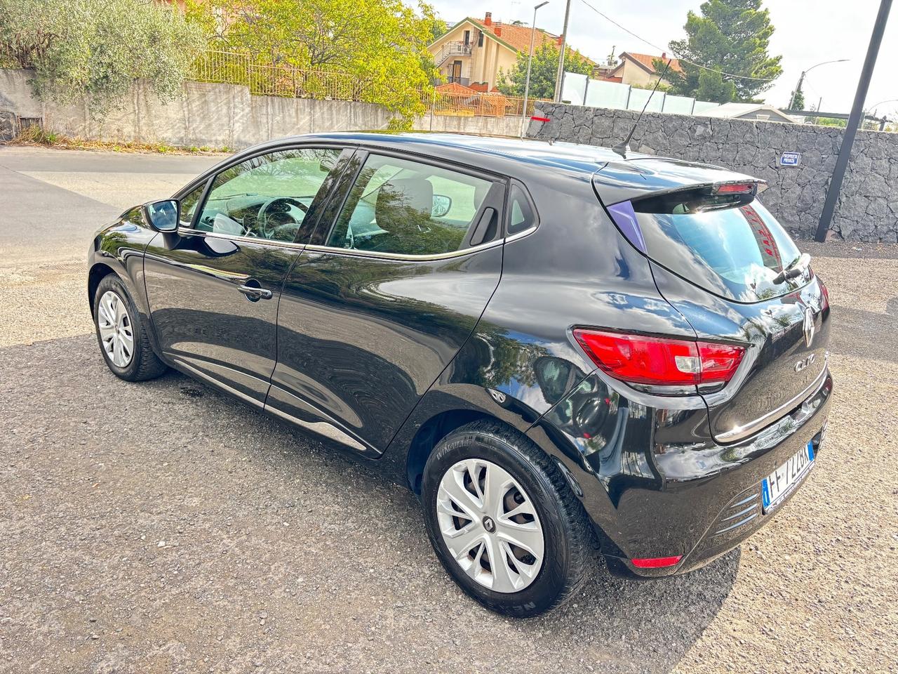 Renault Clio dCi 8V 75 CV Start&Stop 5 porte Energy Intens