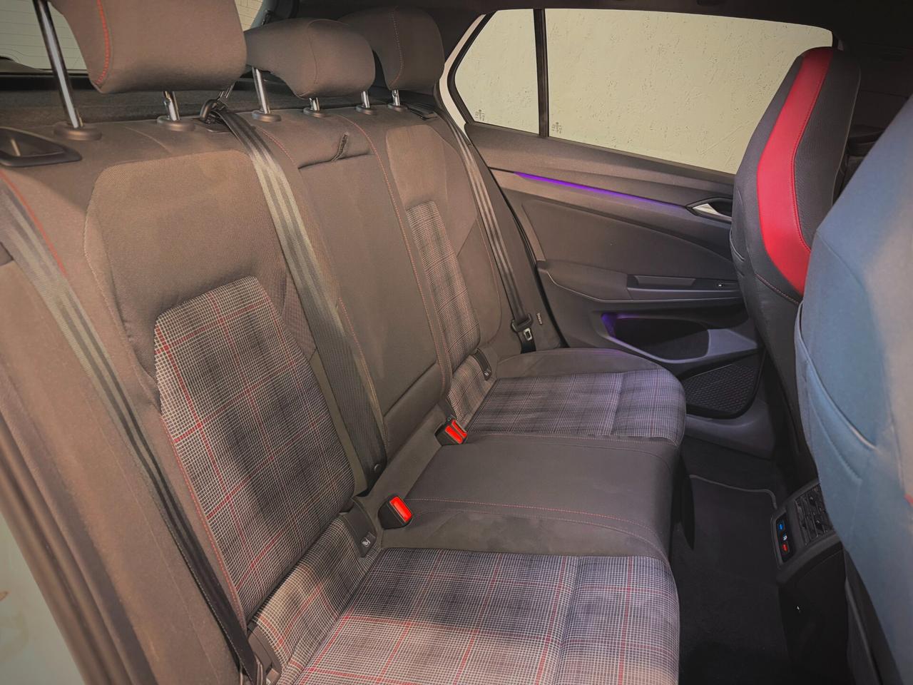 Volkswagen Golf GTI 2.0 TSI DSG - BIANCO PERLA