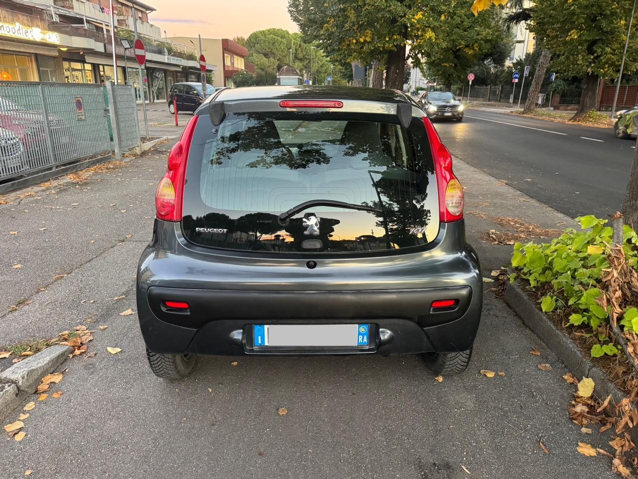Peugeot 107 1.0 68CV 5p. Neopaten garanzia 12 mesi
